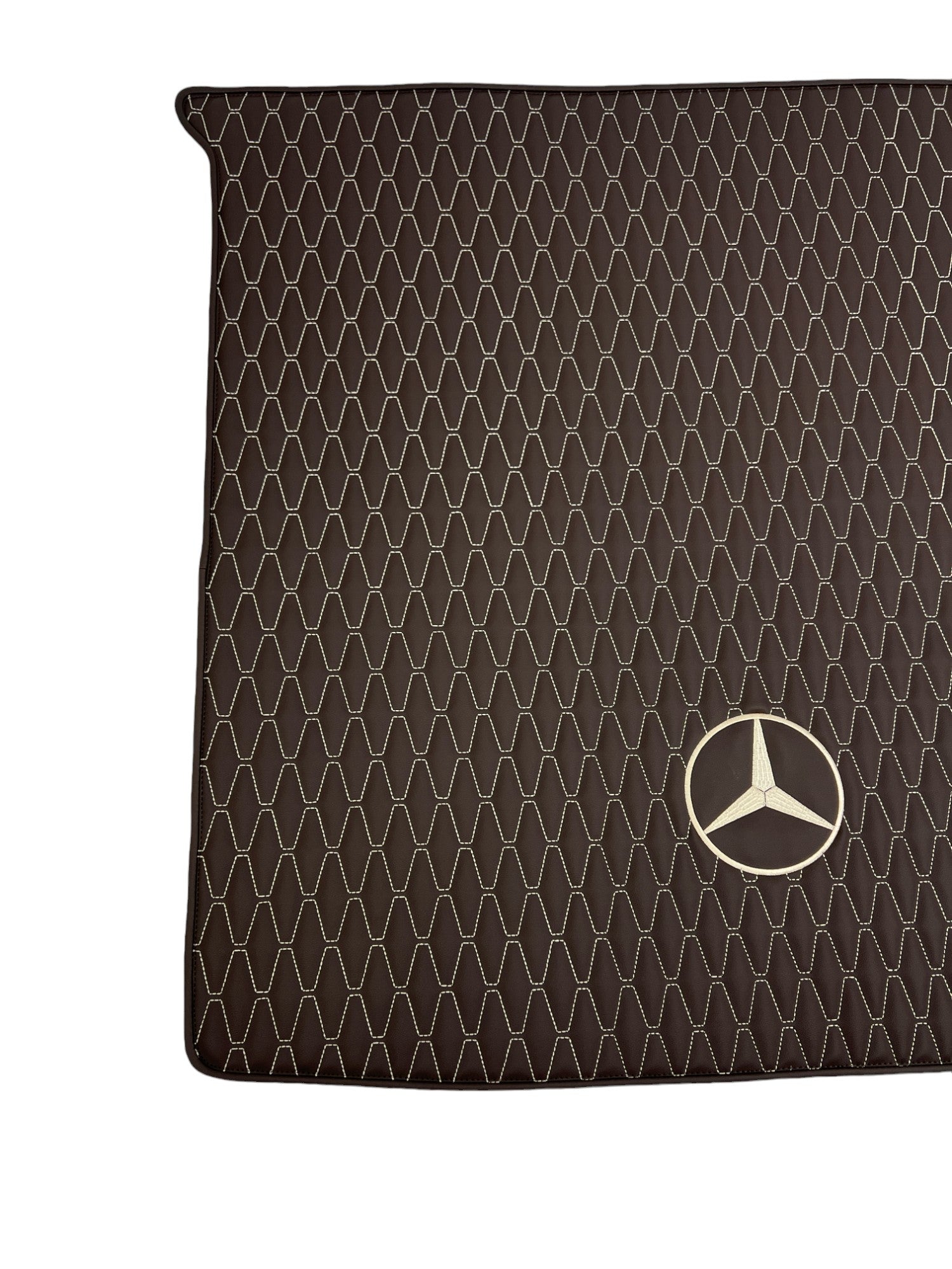 Kofferraummatten im Design "Langer Kamm" Braun mit beigen Nähten