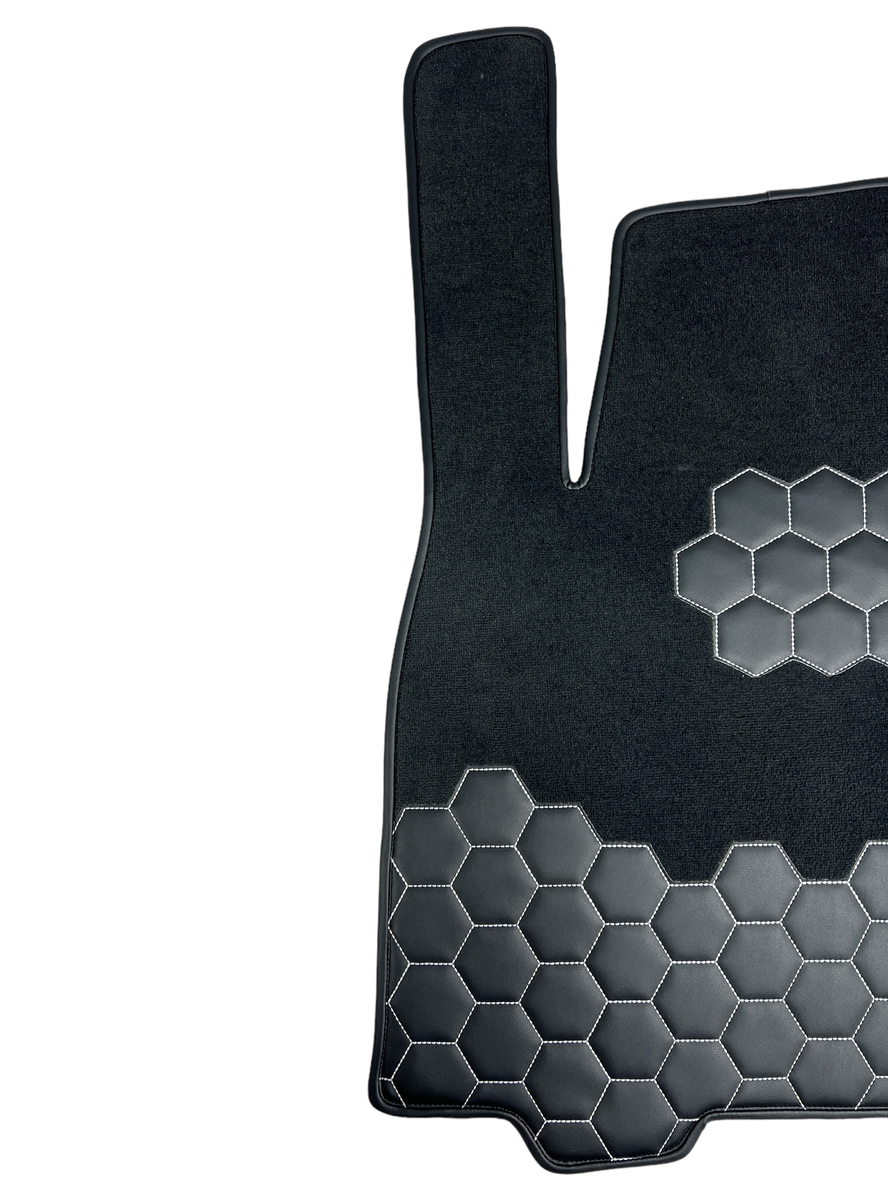 Luxuriöse Fußmatten nach Maß für Tesla