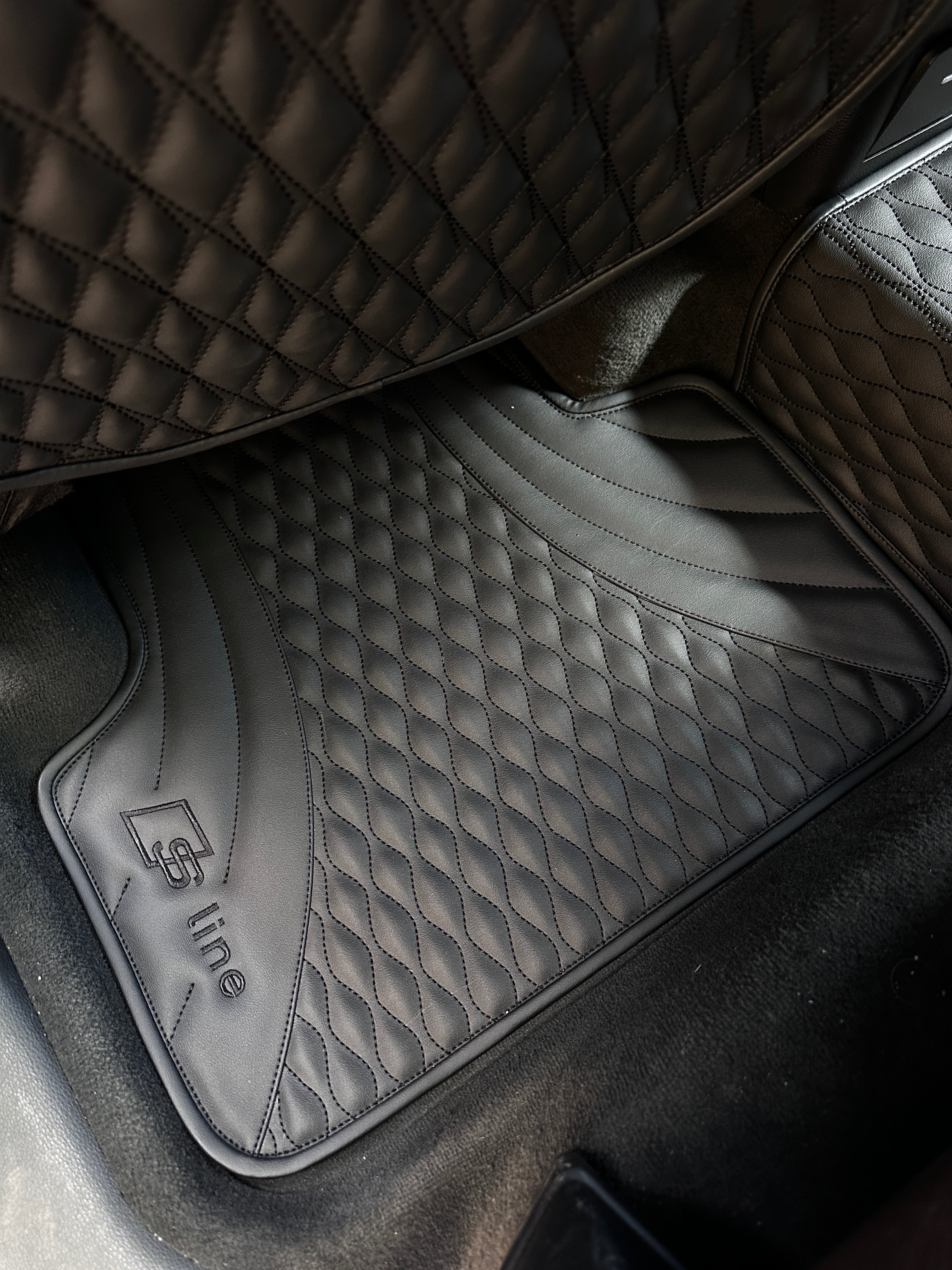 Luxury Custom Floor Mats for Audi