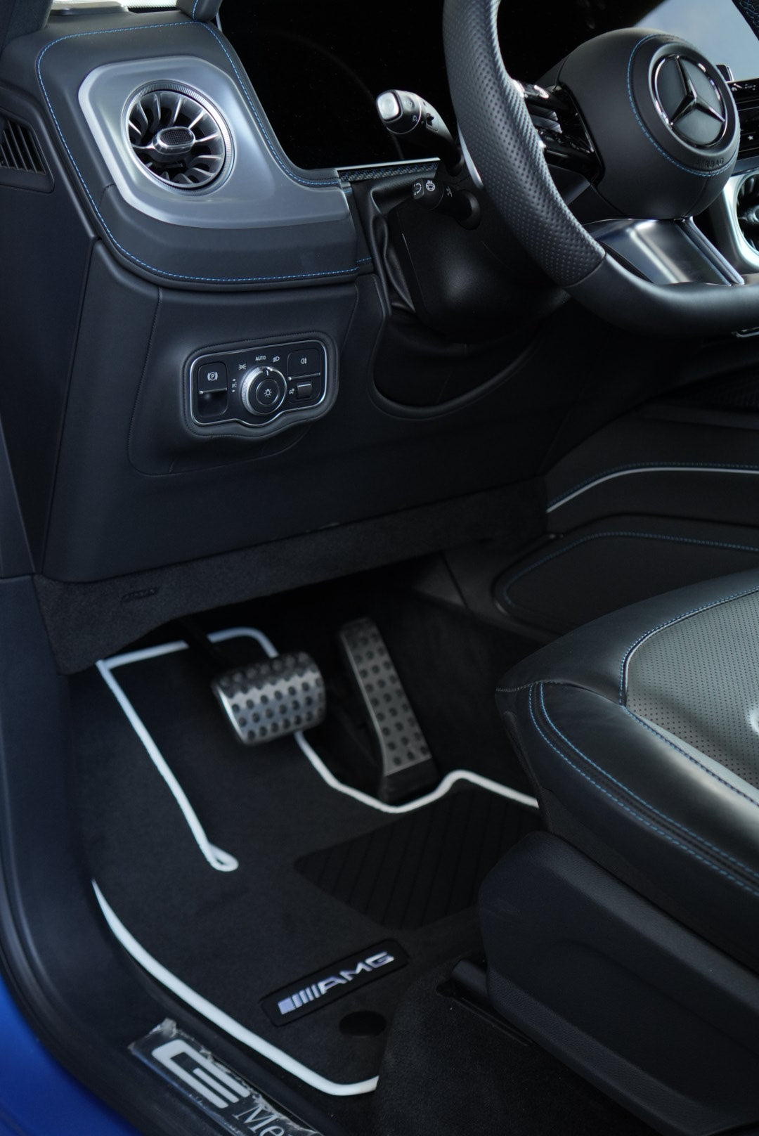 Premium custom carpet mats for all Mercedes-Benz