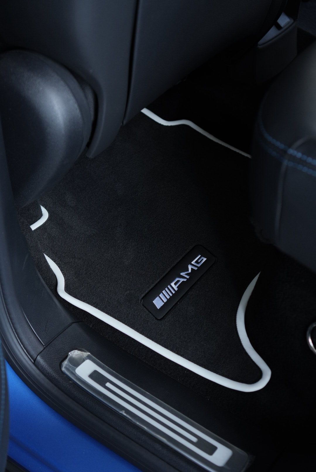 Premium custom carpet mats for all Mercedes-Benz