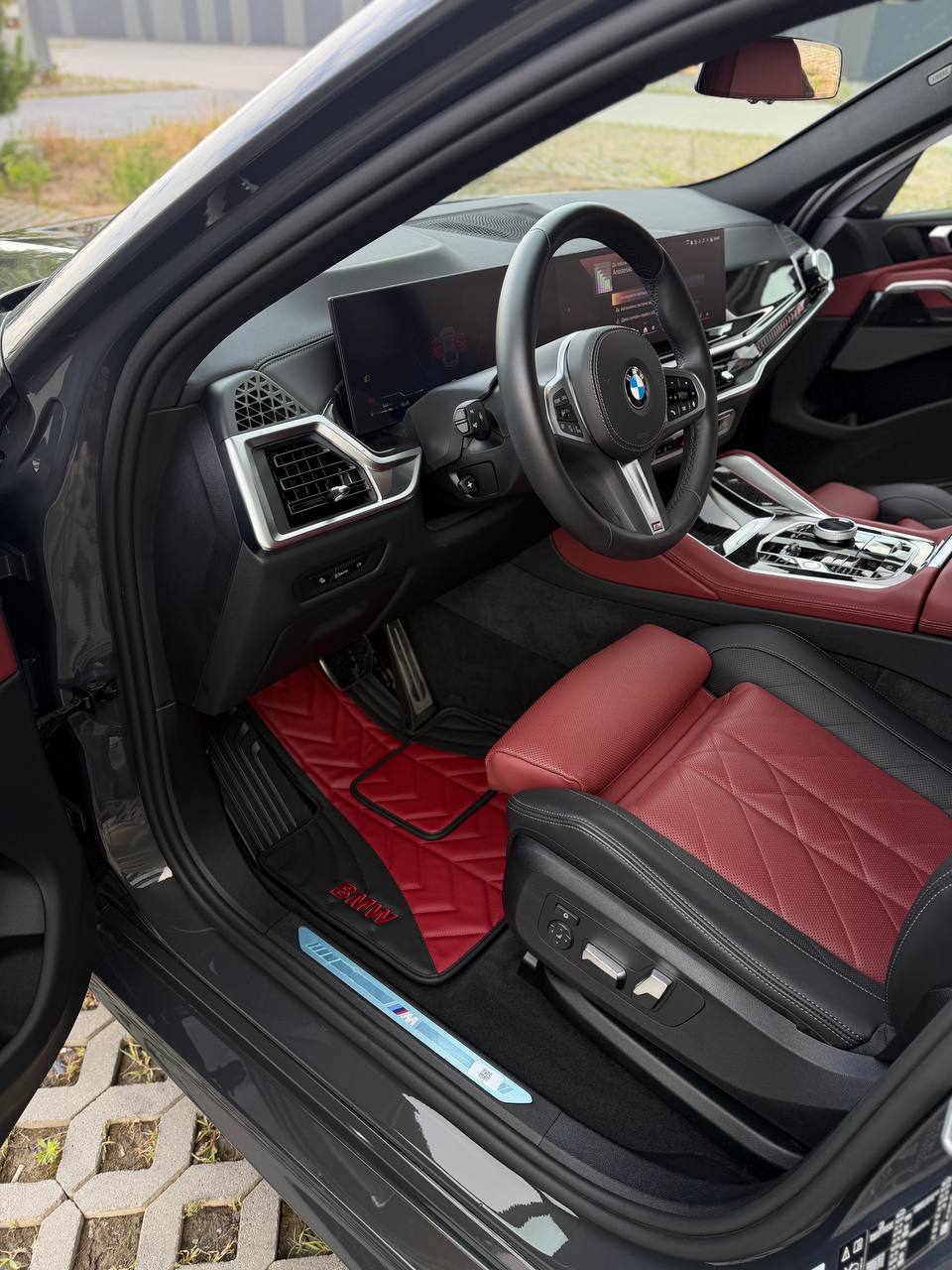 Luxuriöse Fußmatten nach Maß für BMW