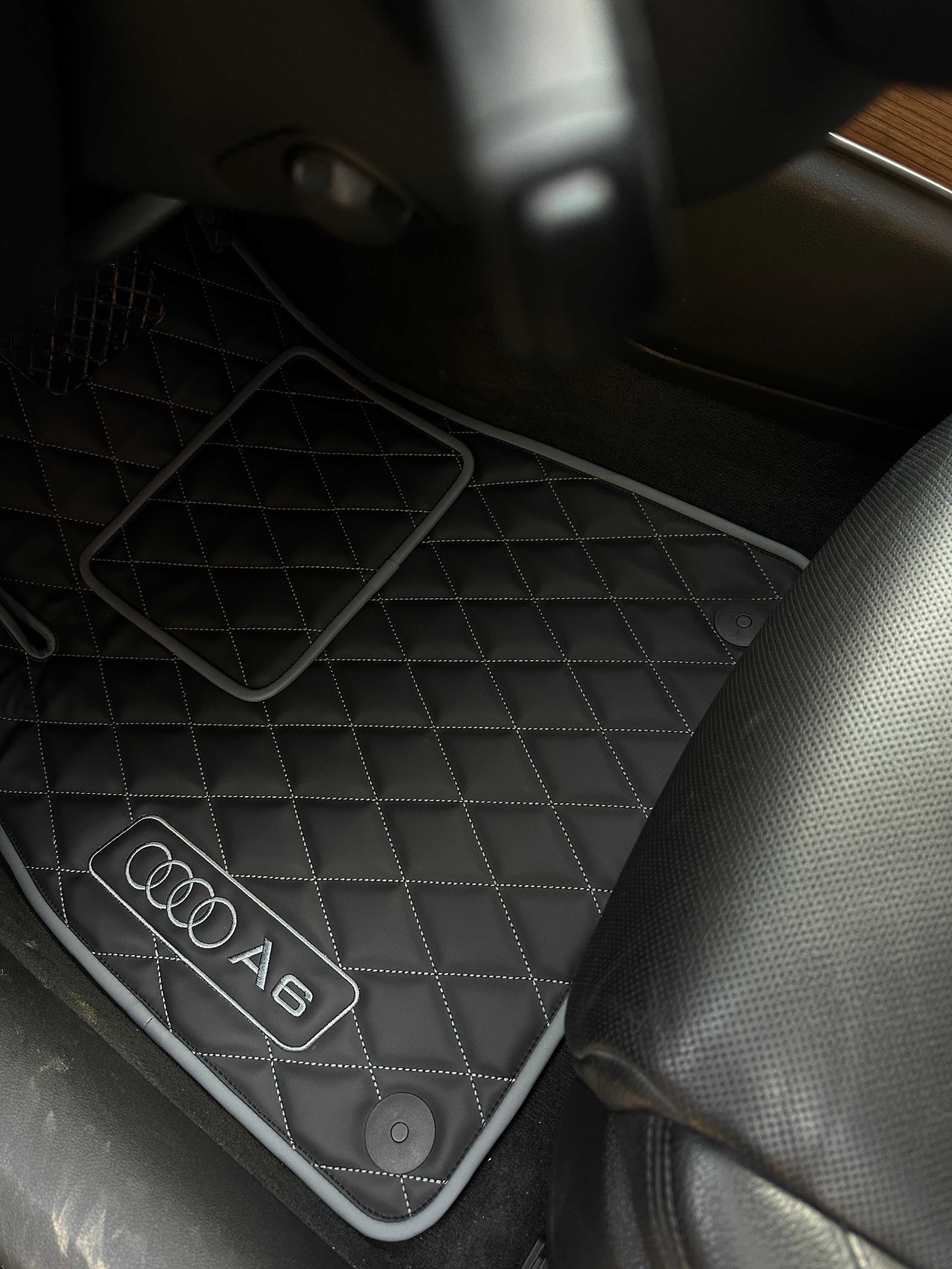 Car Floor Mats in "Rhombus" Design Black with Gray Stitching and Edging