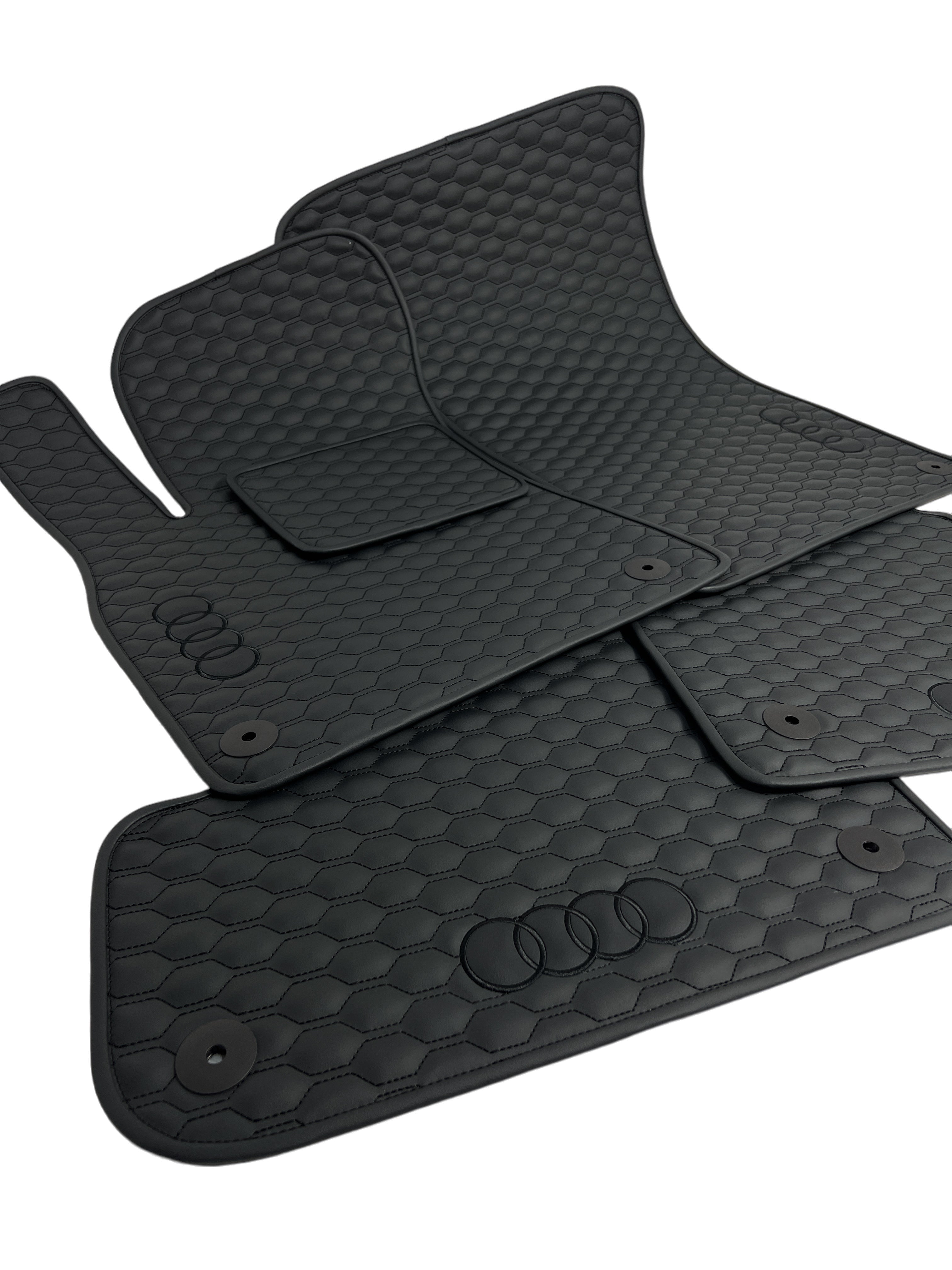 Car Floor Mats in "Small Comb" Design Total Black