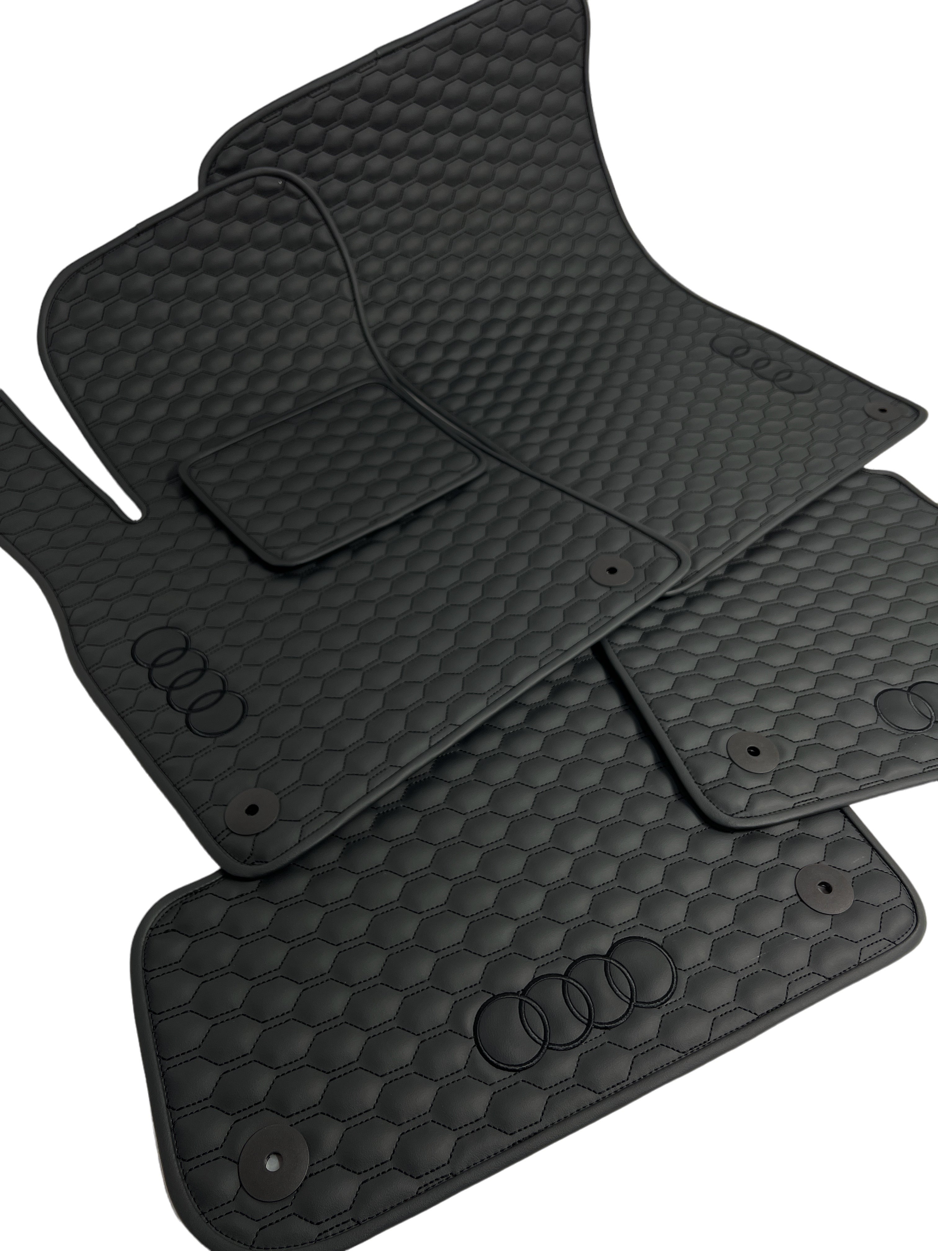 Car Floor Mats in "Small Comb" Design Total Black