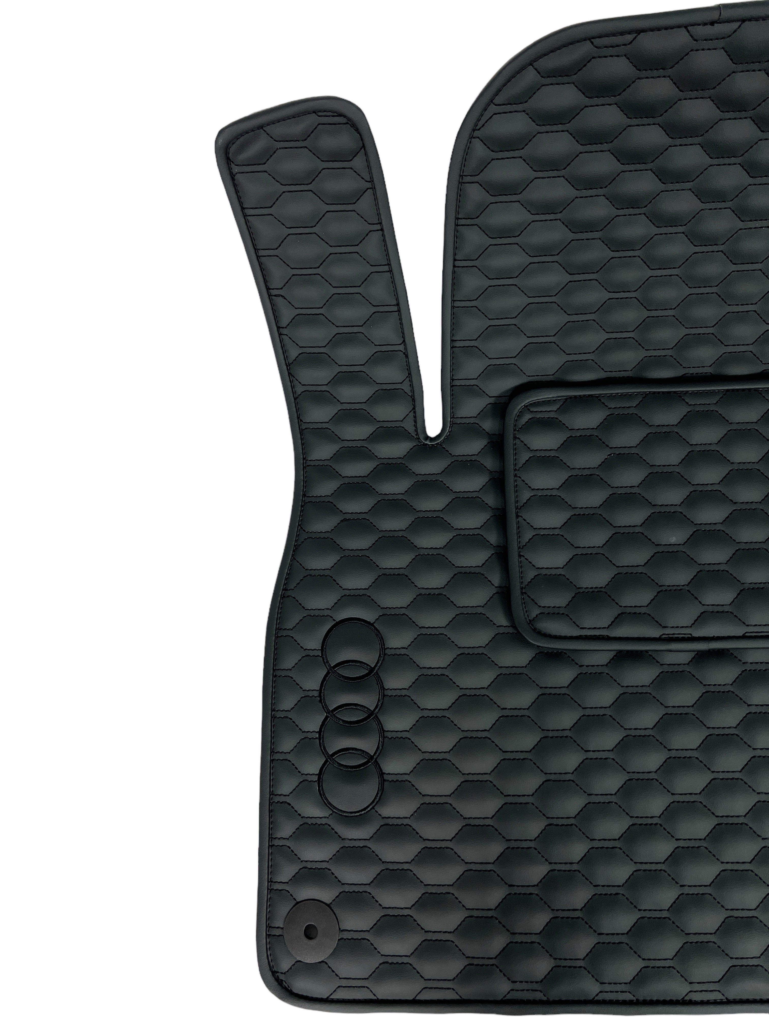 Car Floor Mats in "Small Comb" Design Total Black