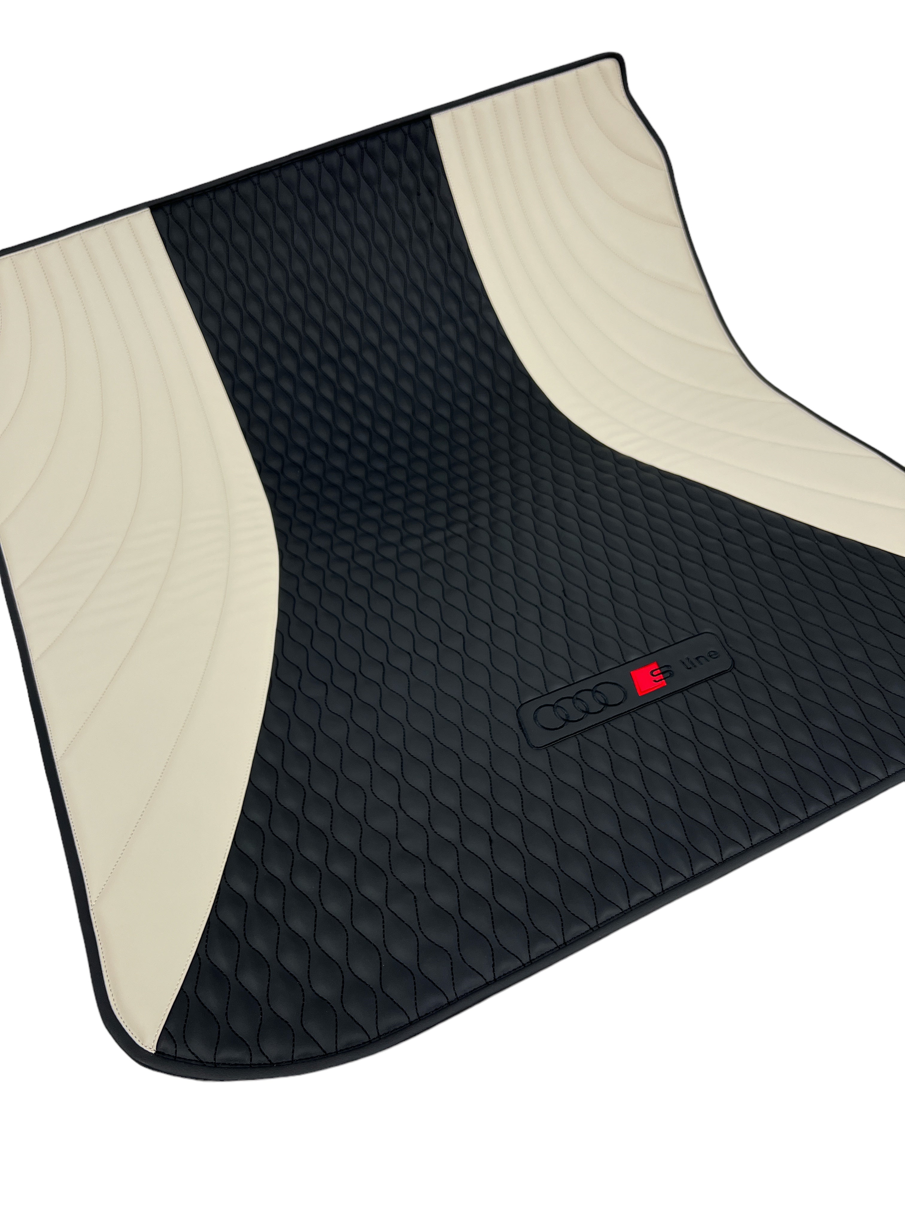 Trunk Mats in "Figure Combination" Design Black and Beige