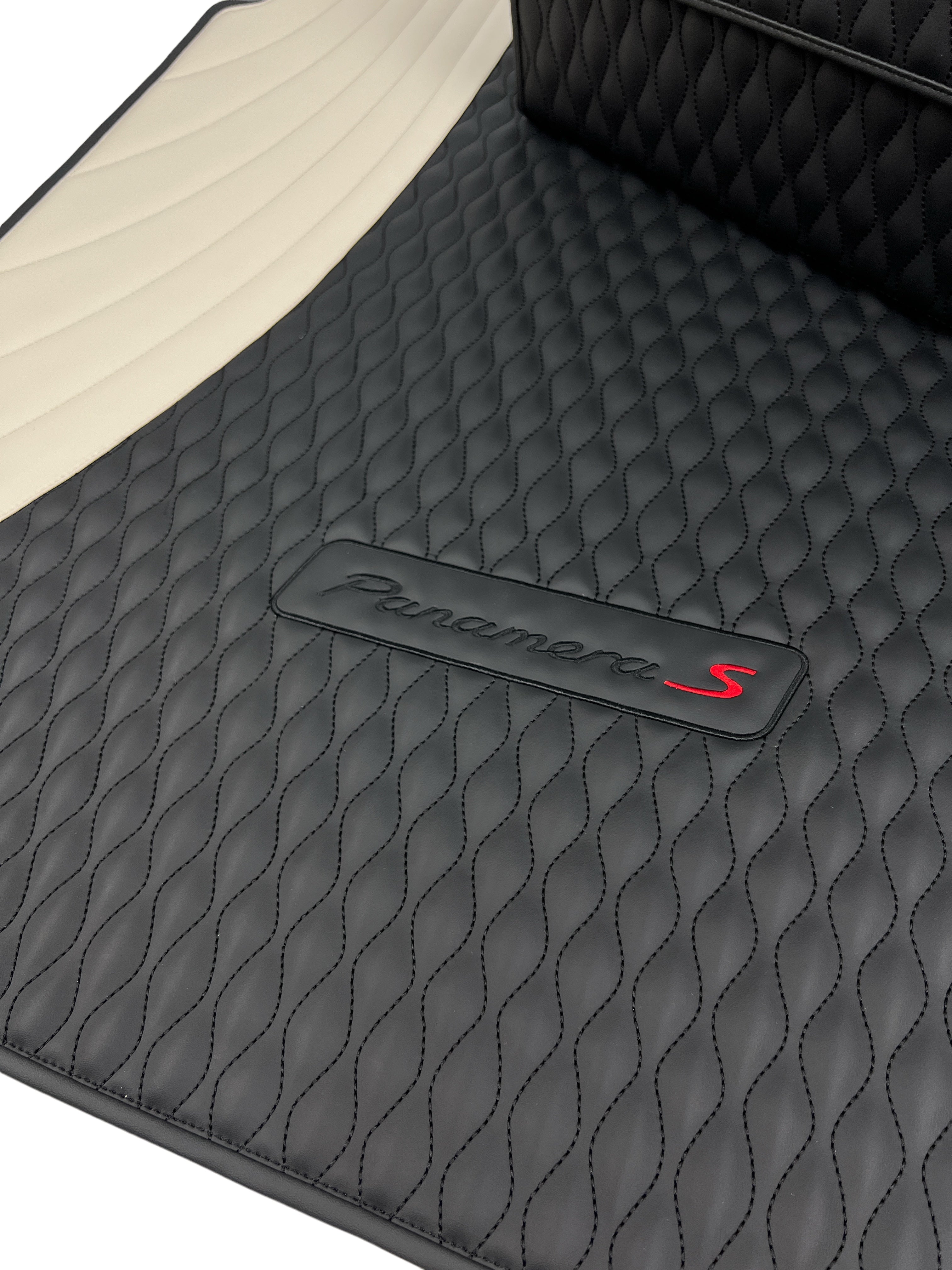 Trunk Mats in "Figure Combination" Design Black and Beige