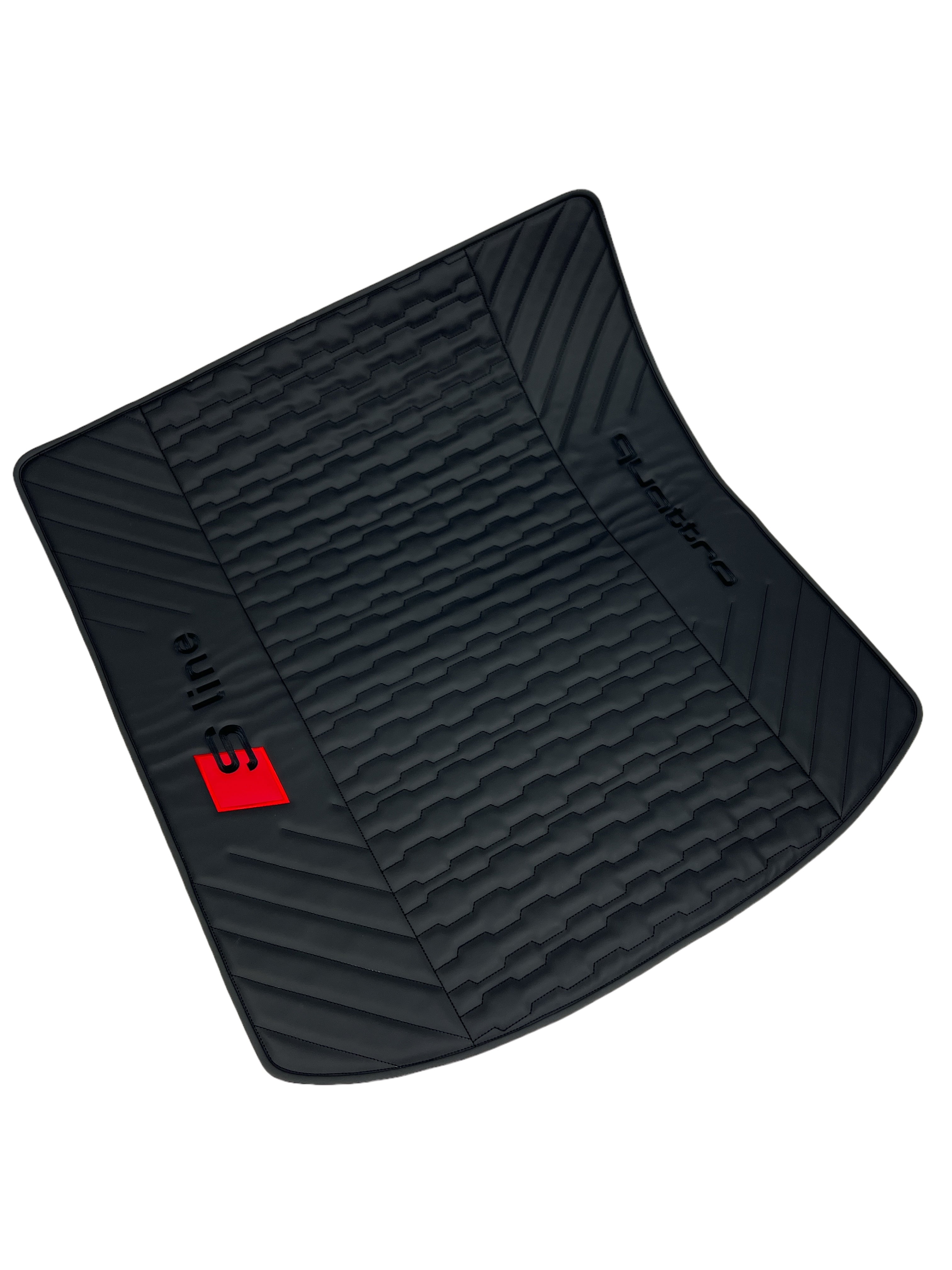 Trunk Mats in "Etron" Design Black with S Line Embroidery