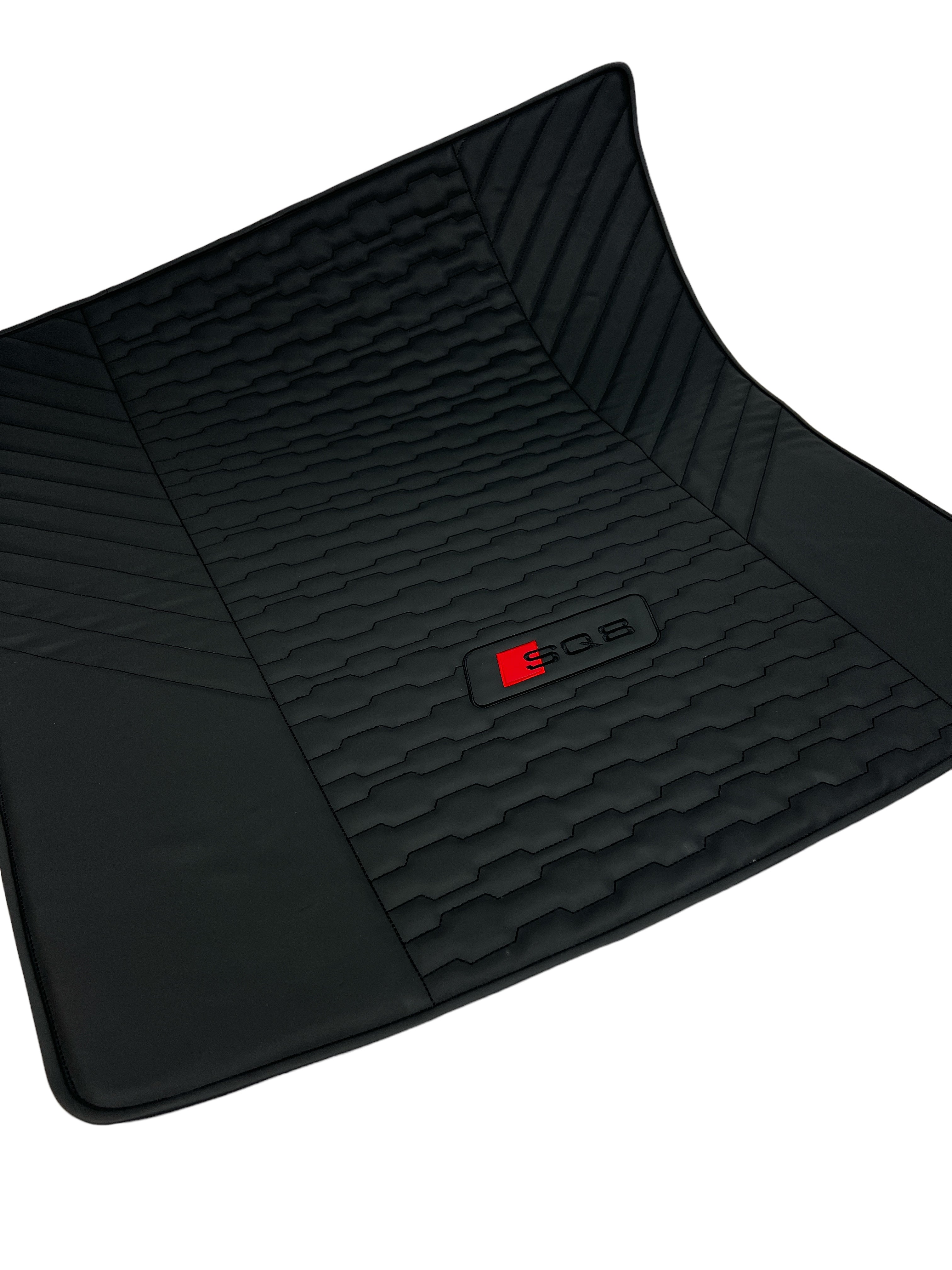 Trunk Mats in "Etron" Design Black