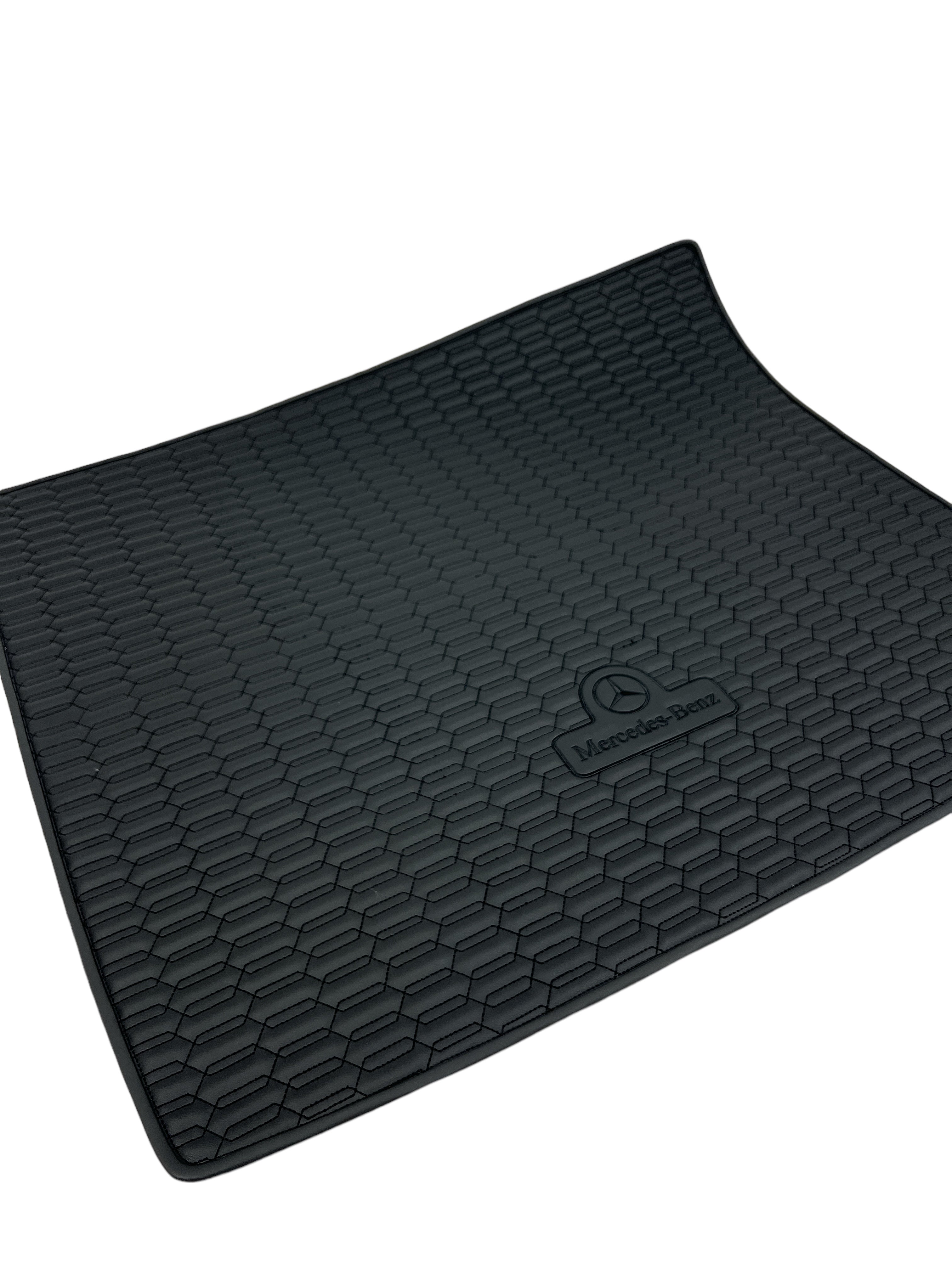 Trunk Mats in "Double Comb" Design Total Black